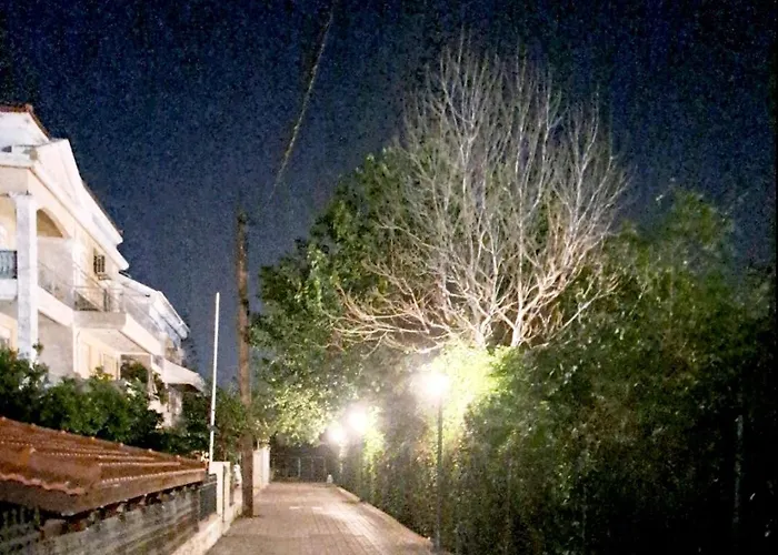 Nest & Parking * Jalisos