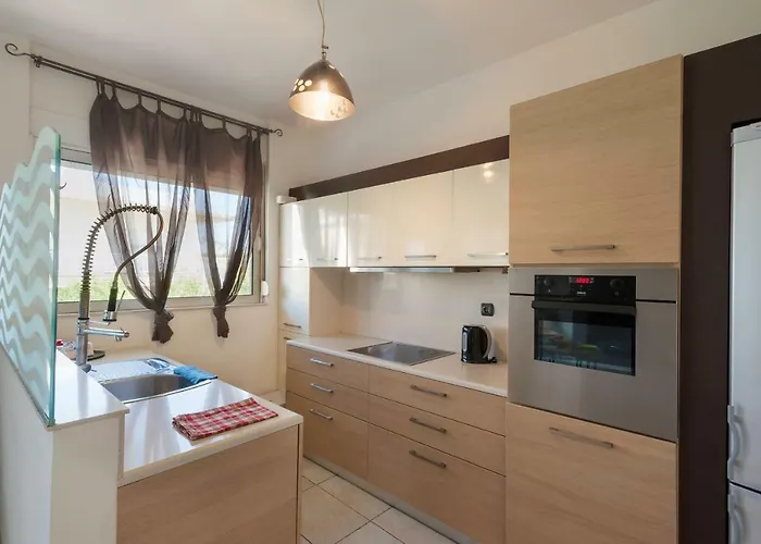 Nest & Parking Jalisos