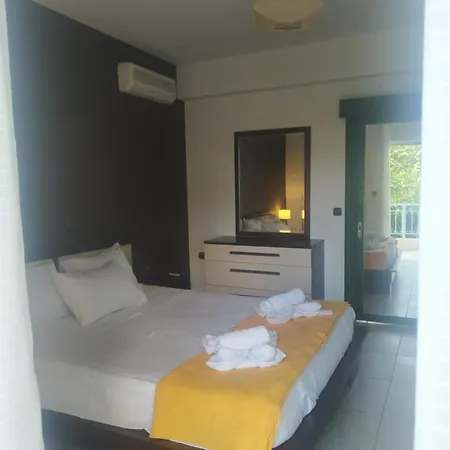 Nest & Parking Ialysos (Rhodes)