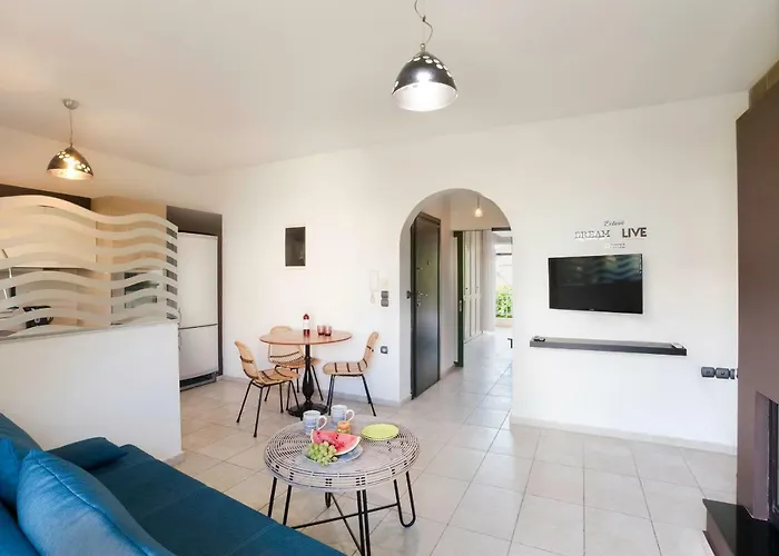 Nest & Parking Apartament