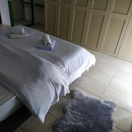 Apartment Nest & Parking *