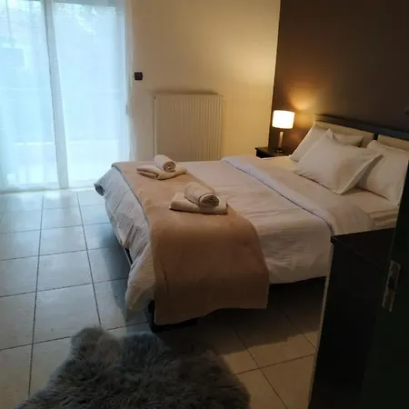 Nest & Parking Apartment
