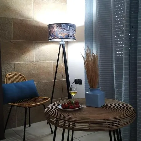 Nest & Parking *