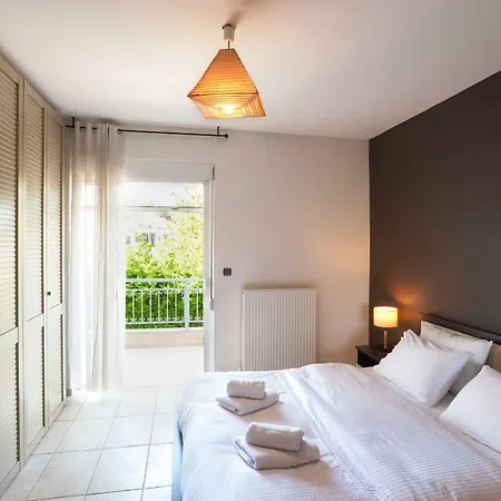 Apartmán Nest & Parking *