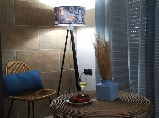 Nest & Parking *